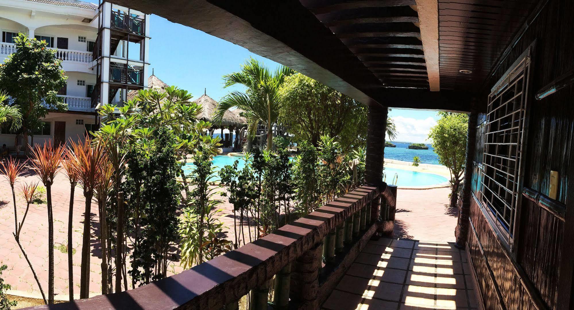 Blue Garden Resort Đảo Mactan Ngoại thất bức ảnh